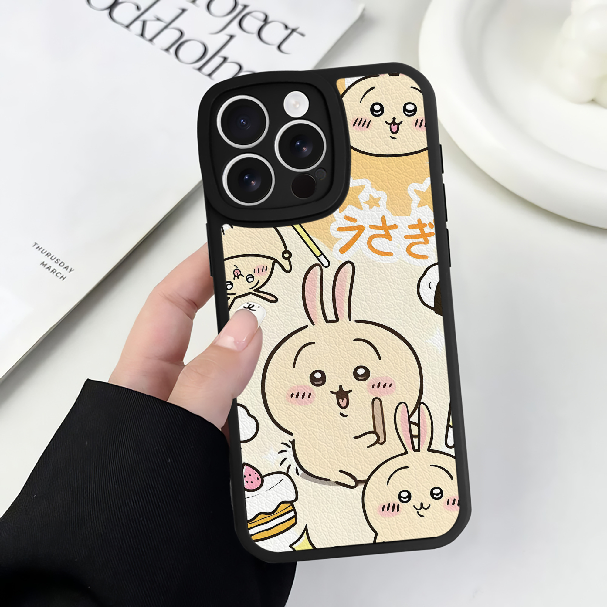 （画像用） ちいかわ Chii-kawa 【iPhone 16シリーズ対応】シリコンスマホケース（レザー調） 材質：シリコン